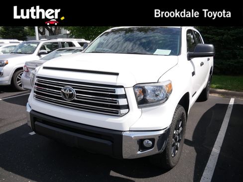 Used 2021 Toyota Tundra SR5 w/ Trail Edition AWD/4WD image 1