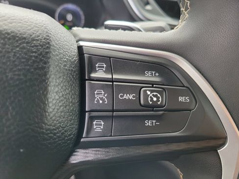 Used 2023 Jeep Grand Cherokee L Laredo AWD/4WD image 29
