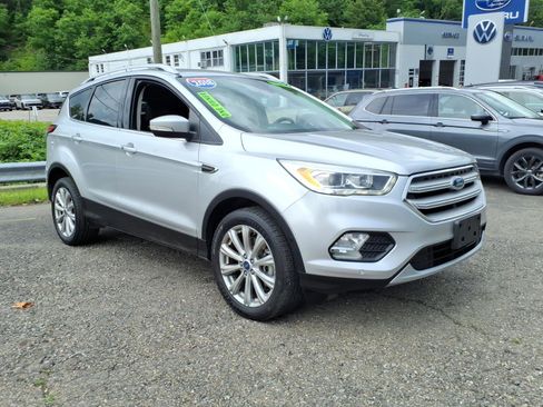 Used 2018 Ford Escape Titanium AWD/4WD image 3