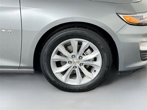 Used 2025 Chevrolet Malibu LT image 35