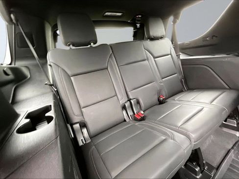 Used 2022 Chevrolet Tahoe LT w/ Luxury Package RWD image 28