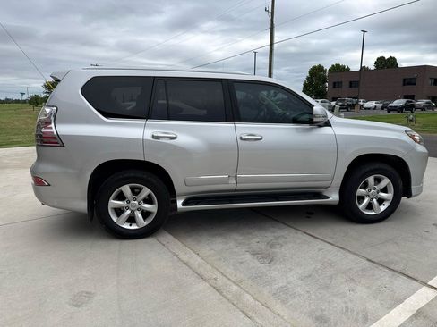 Used 2014 Lexus GX 460 AWD/4WD image 9