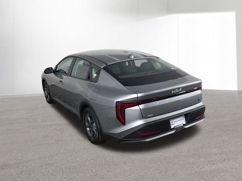 Used 2025 Kia K4 LXS image 38