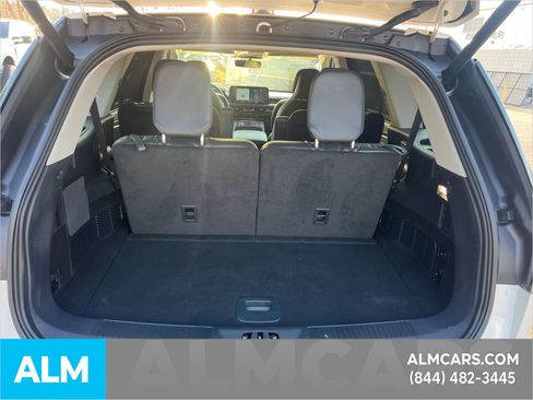Used 2025 Lincoln Aviator Reserve w/ Equipment Group 201A AWD/4WD image 23