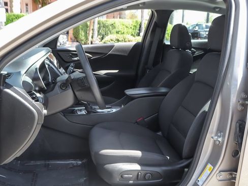 Used 2023 Chevrolet Malibu LT w/ Driver Confidence Package FWD image 16