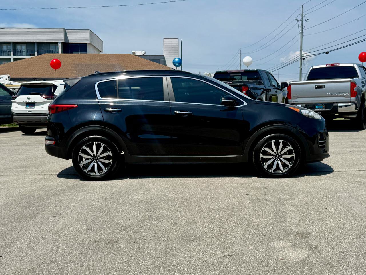 Used 2018 Kia Sportage EX w/ EX Premium Package FWD image 4