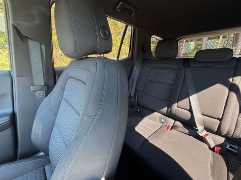 Used 2025 Chevrolet Equinox LT image 39