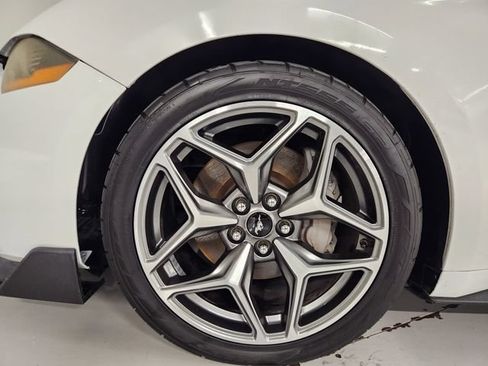 Used 2021 Ford Mustang GT Premium RWD image 7