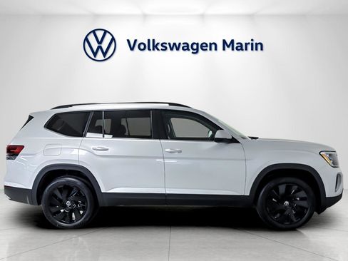 New 2026 Volkswagen Atlas SE image 6
