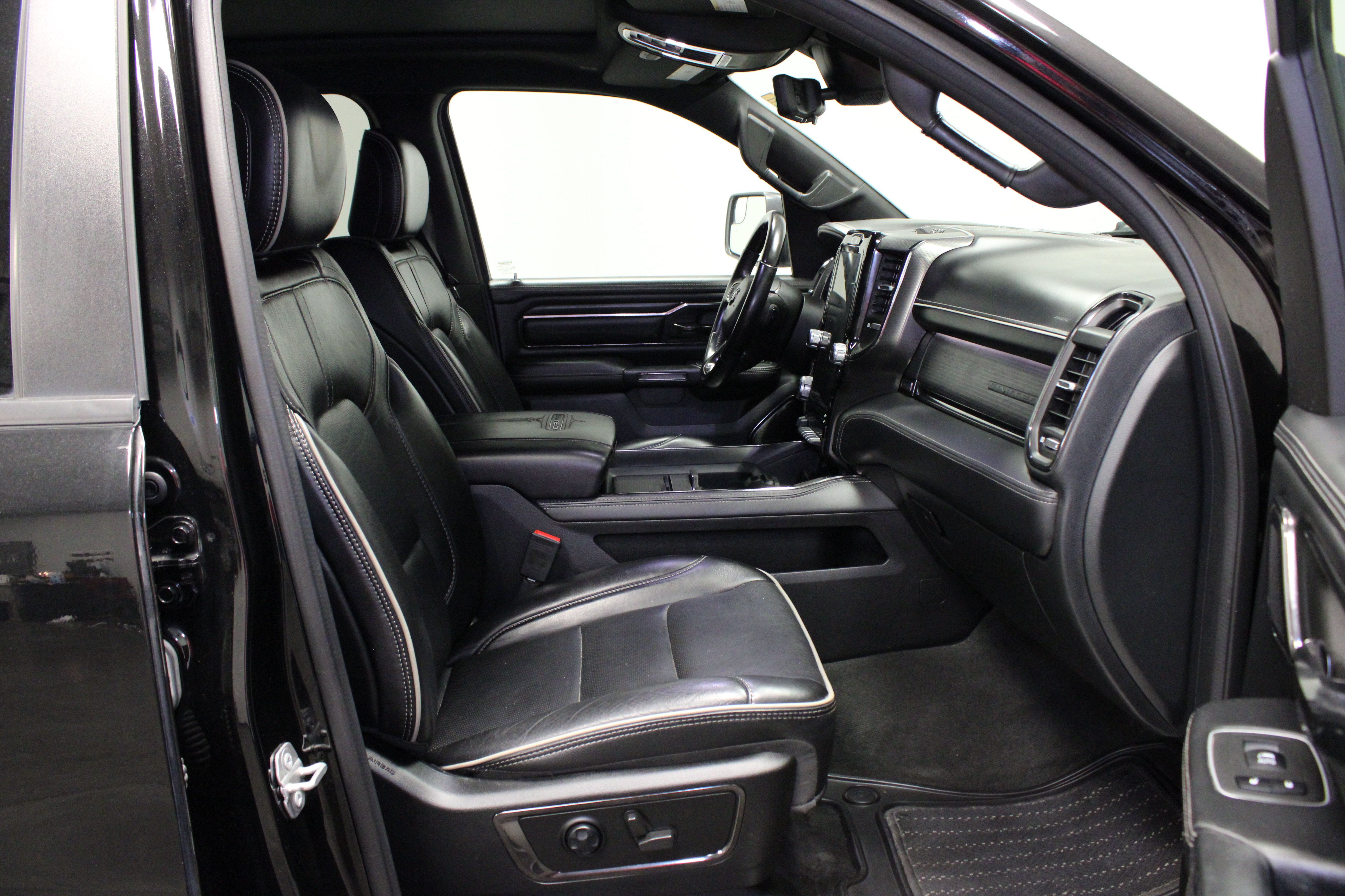 Used 2022 RAM 1500 Limited AWD/4WD image 17