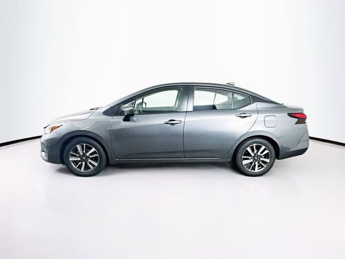 Used 2025 Nissan Versa SV FWD image 4