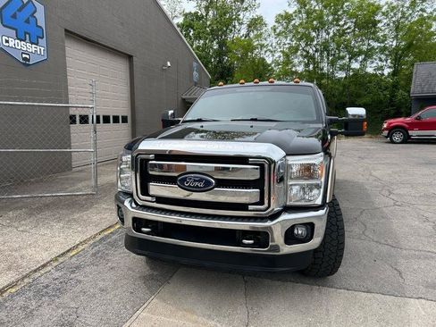 Used 2013 Ford F250 Lariat w/ Chrome Pkg AWD/4WD image 2