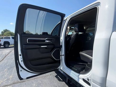Used 2020 RAM 1500 Laramie AWD/4WD image 18