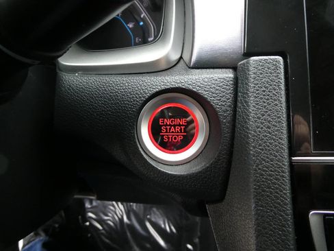 Used 2016 Honda Civic Touring image 22