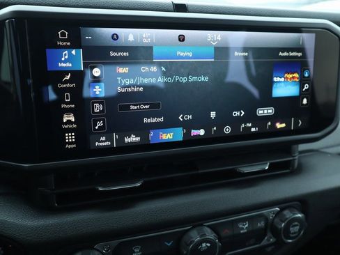 New 2026 Jeep Gladiator Sport image 5