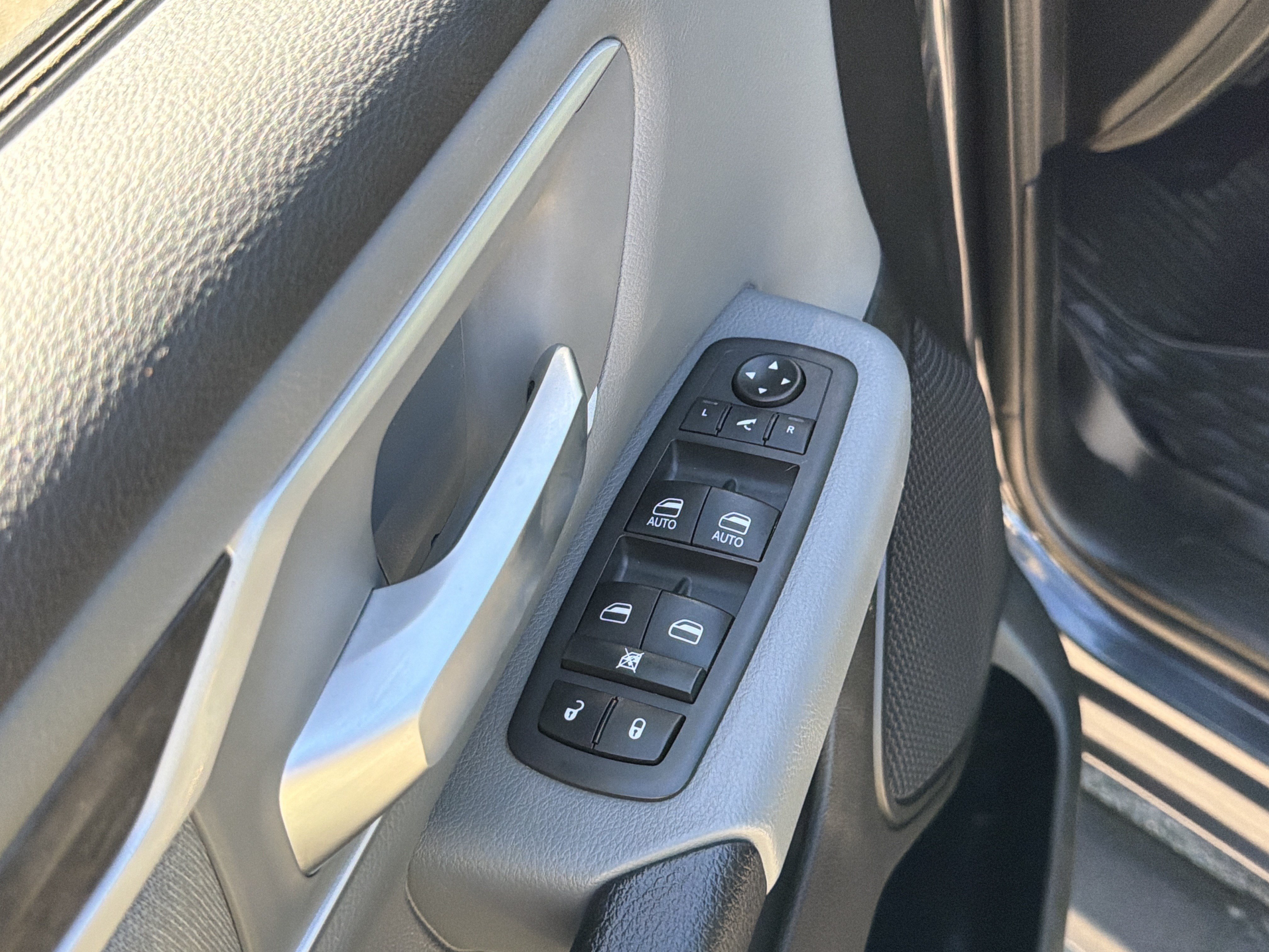 Used 2020 RAM 1500 Big Horn AWD/4WD image 15