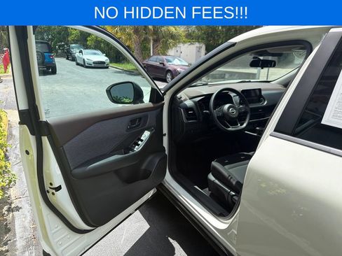 Used 2023 Nissan Rogue S FWD image 10