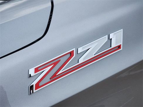 Used 2023 Chevrolet Tahoe Z71 w/ Z71 Off-Road Package AWD/4WD image 10
