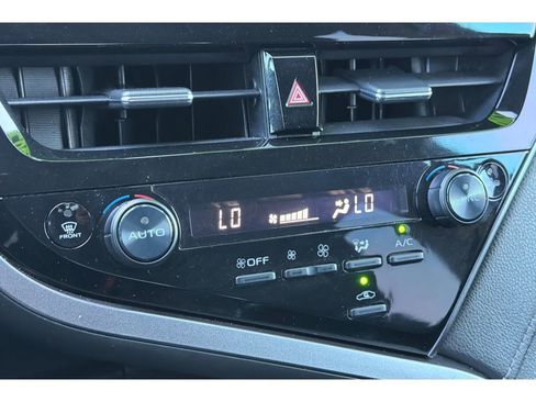 Used 2021 Toyota Camry XSE image 22