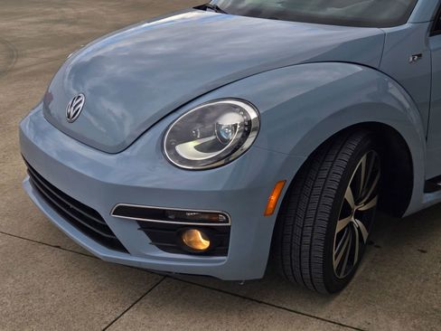 Used 2015 Volkswagen Beetle R-Line image 39
