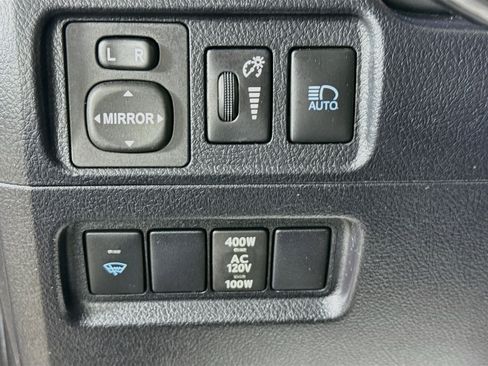Used 2020 Toyota 4Runner SR5 Premium w/ Moonroof Package AWD/4WD image 9