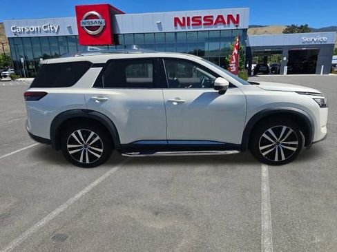 Used 2024 Nissan Pathfinder Platinum w/ Cargo Package AWD/4WD image 7
