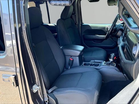 Used 2020 Jeep Wrangler Unlimited Sport S AWD/4WD image 9
