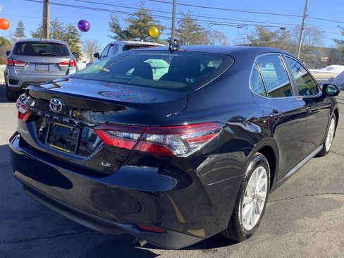 Used 2022 Toyota Camry LE FWD image 8