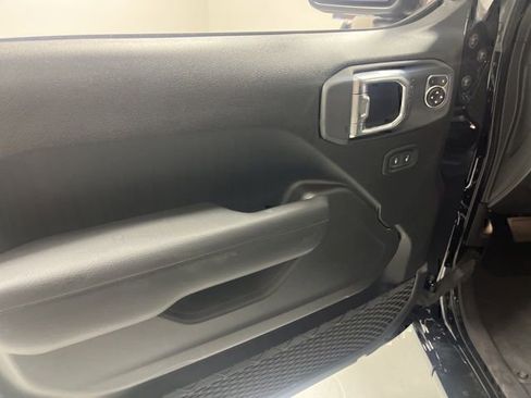 New 2025 Jeep Gladiator Sport AWD/4WD image 6