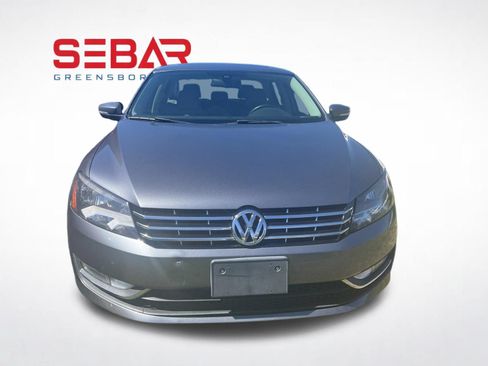Used 2015 Volkswagen Passat TDI SEL Premium FWD image 7