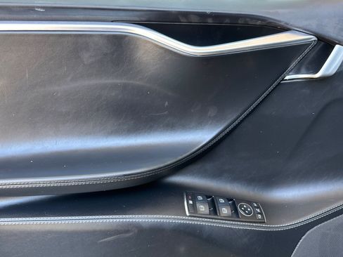Used 2017 Tesla Model S 75 RWD image 12