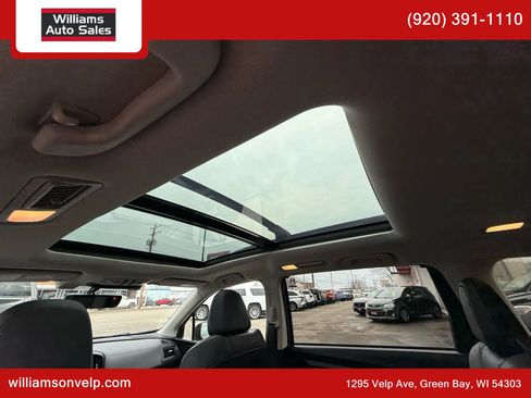 Used 2022 Subaru Ascent Onyx Edition image 2