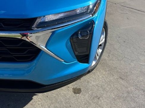New 2026 Chevrolet Trax LS FWD image 11