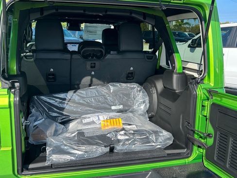 New 2026 Jeep Wrangler Unlimited Rubicon 392 image 26