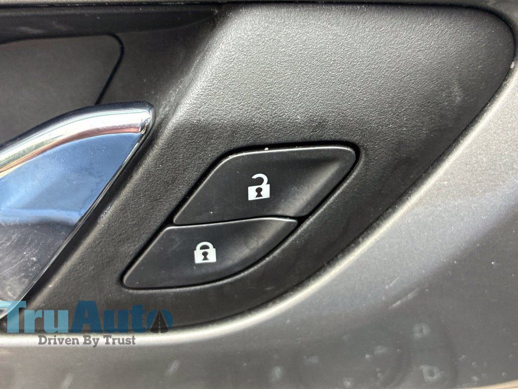 Used 2024 Chevrolet Traverse LS w/ Safety Package FWD image 22