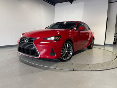 Used 2018 Lexus IS 300 AWD w/ Comfort Package image 3