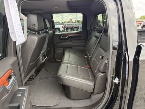 Used 2023 GMC Sierra 1500 Denali AWD/4WD image 29