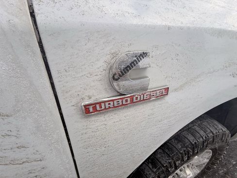 Used 2024 RAM 2500 Laramie image 15