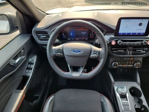 Used 2024 Ford Escape ST-Line FWD image 12
