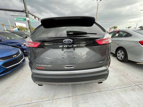 Used 2022 Ford Edge Titanium AWD/4WD image 5