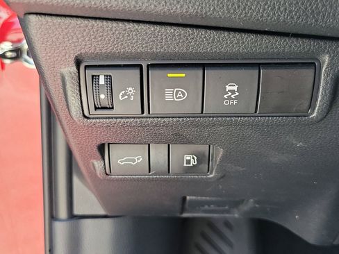 Used 2024 Toyota Corolla Cross AWD Hybrid w/ Convenience Package image 31