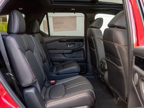 New 2025 Honda Pilot TrailSport image 15