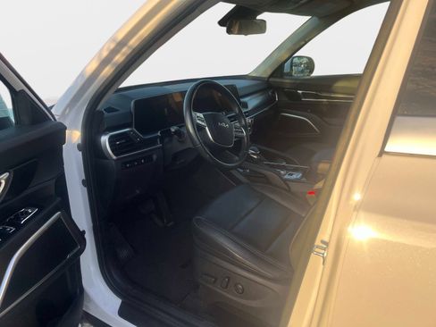 Certified 2023 Kia Telluride S image 8