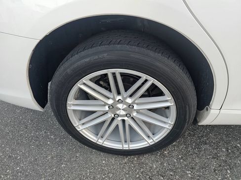 Used 2014 Toyota Venza XLE w/ XLE Premium Package FWD image 30