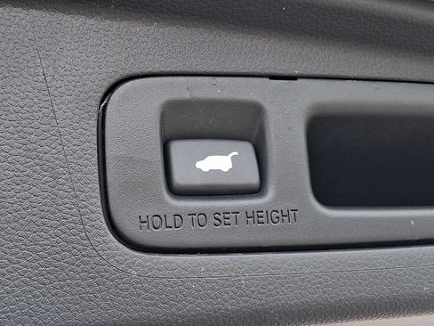 Used 2024 Honda CR-V EX-L image 29