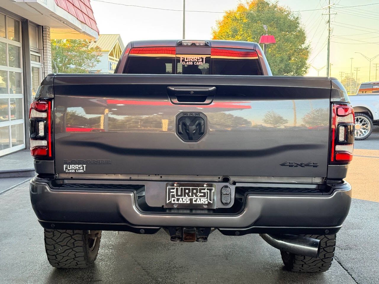 Used 2020 RAM 2500 Laramie w/ Night Edition AWD/4WD image 4