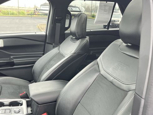 Certified 2022 Ford Explorer ST image 14