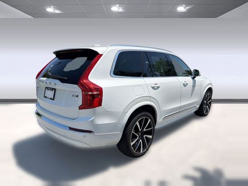 Certified 2023 Volvo XC90 B6 Plus AWD/4WD image 9