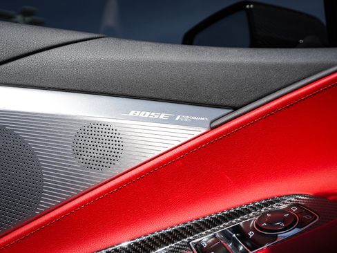 Used 2020 Chevrolet Corvette Stingray Preferred Cpe w/ 2LT Preferred Equipment Group RWD image 31