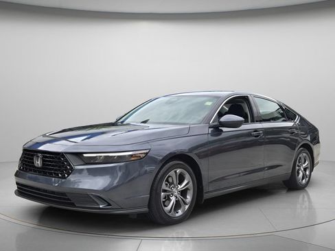 Certified 2024 Honda Accord EX image 9